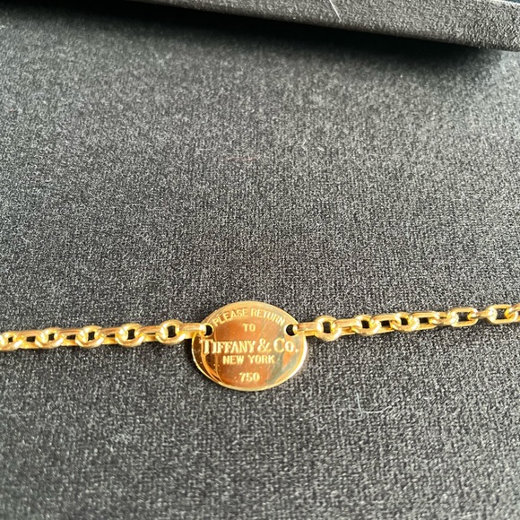 Tiffany & Co 18k Gold bracelet. - Picture 2 of 6